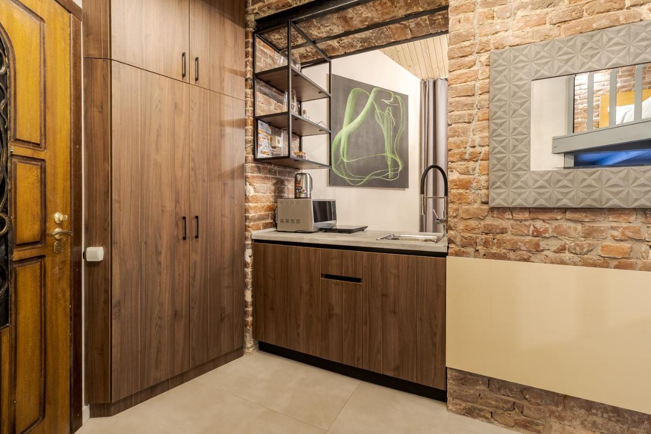 Lesi Apartment With Terrace Lviv Exterior photo